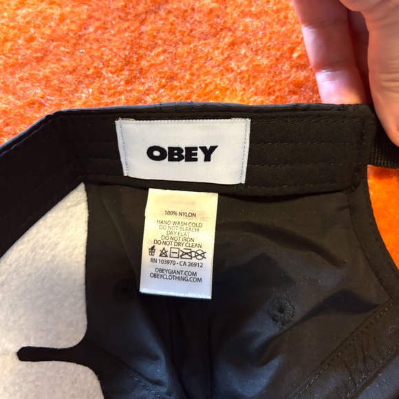 Obey unisex black and white cursive logo nylon cap hat NWT - Picture 5 of 7